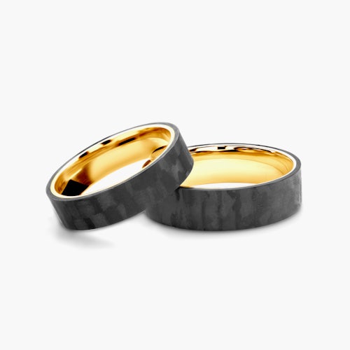 Obrączki ślubne: carbon, złote, płaskie, 6 mm